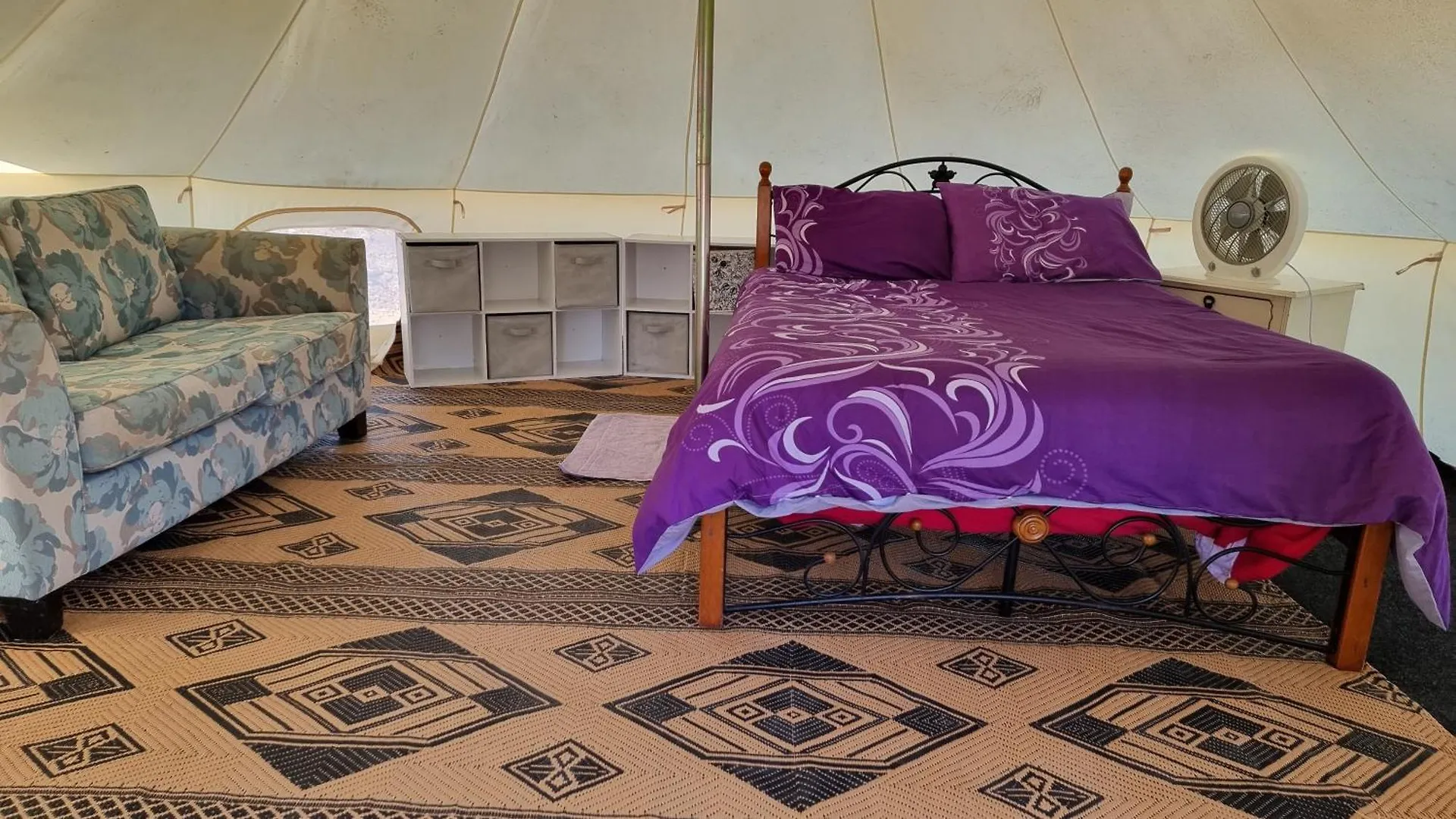 Linga Longa Spiritual Retreat Holiday home Curra Homestay